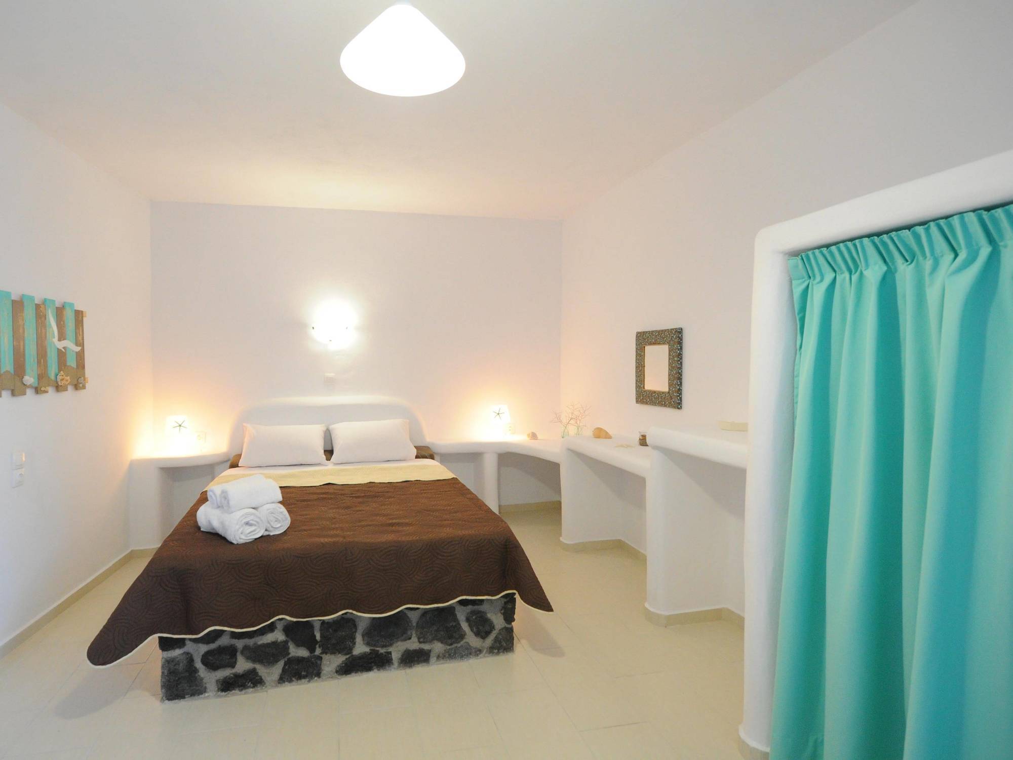 Manias Fira Residences Exterior photo